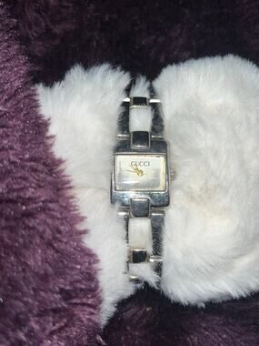 Vintage Ladies Gucci Watch Stainless